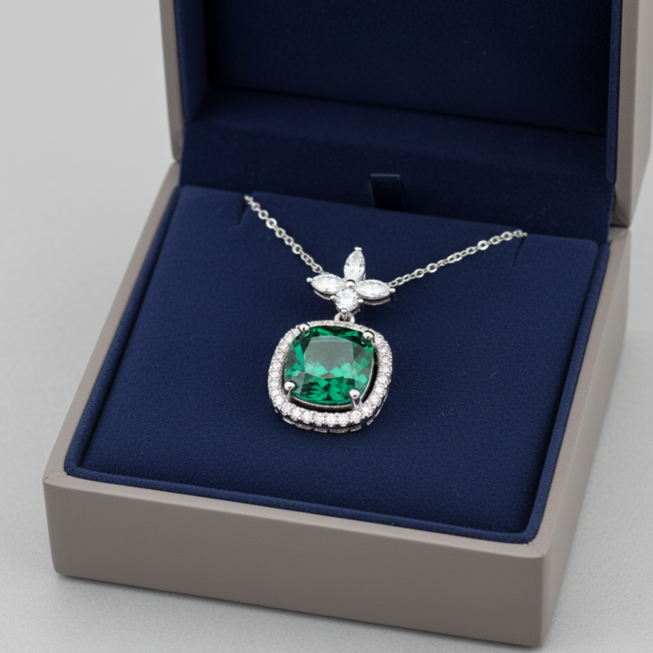 Emerald Majesty Pendant